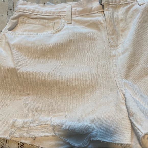 LβAGENCE white distressed ripped high rise jeans shorts size: 30 - Picture 3 of 9